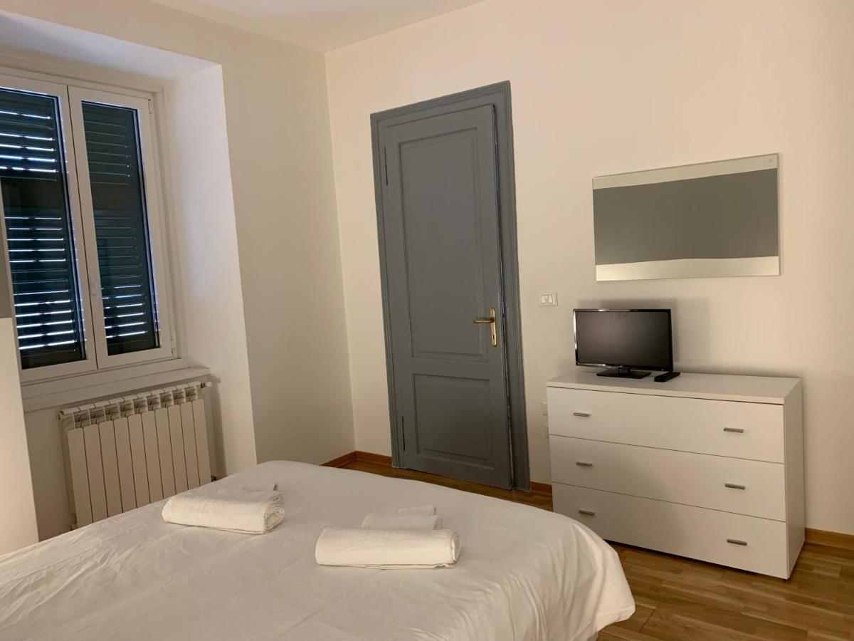 Giuliani 23 Apartment Триест Экстерьер фото
